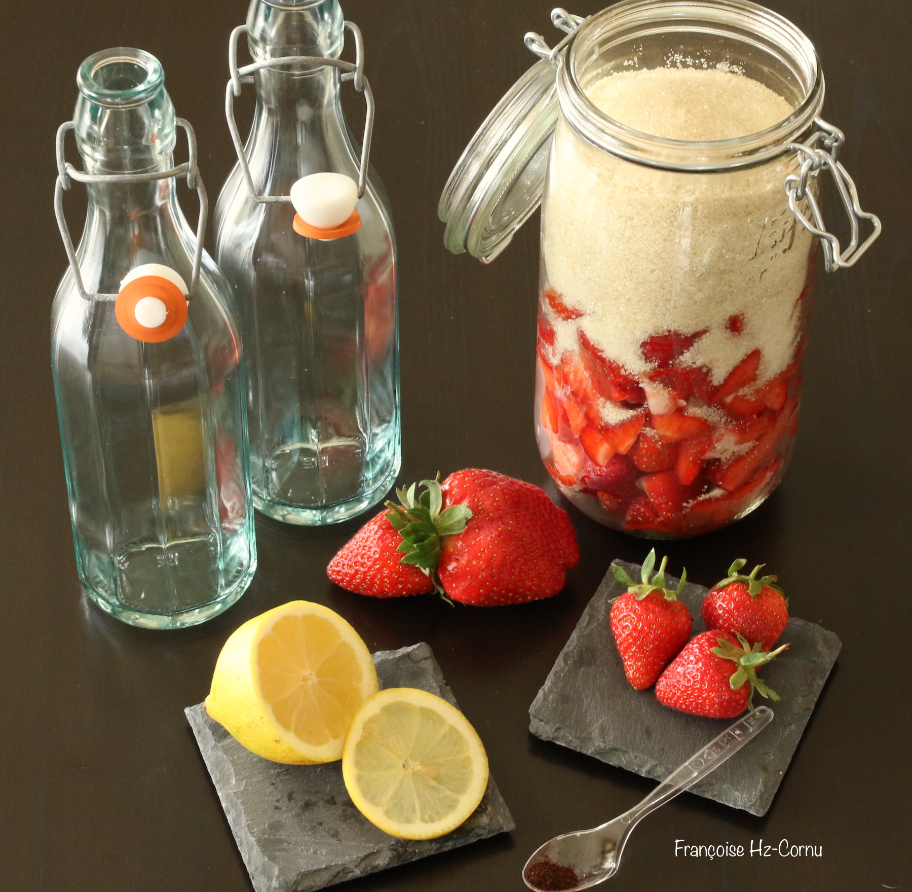 Ingrédients pour 1 litre de sirop de fraises