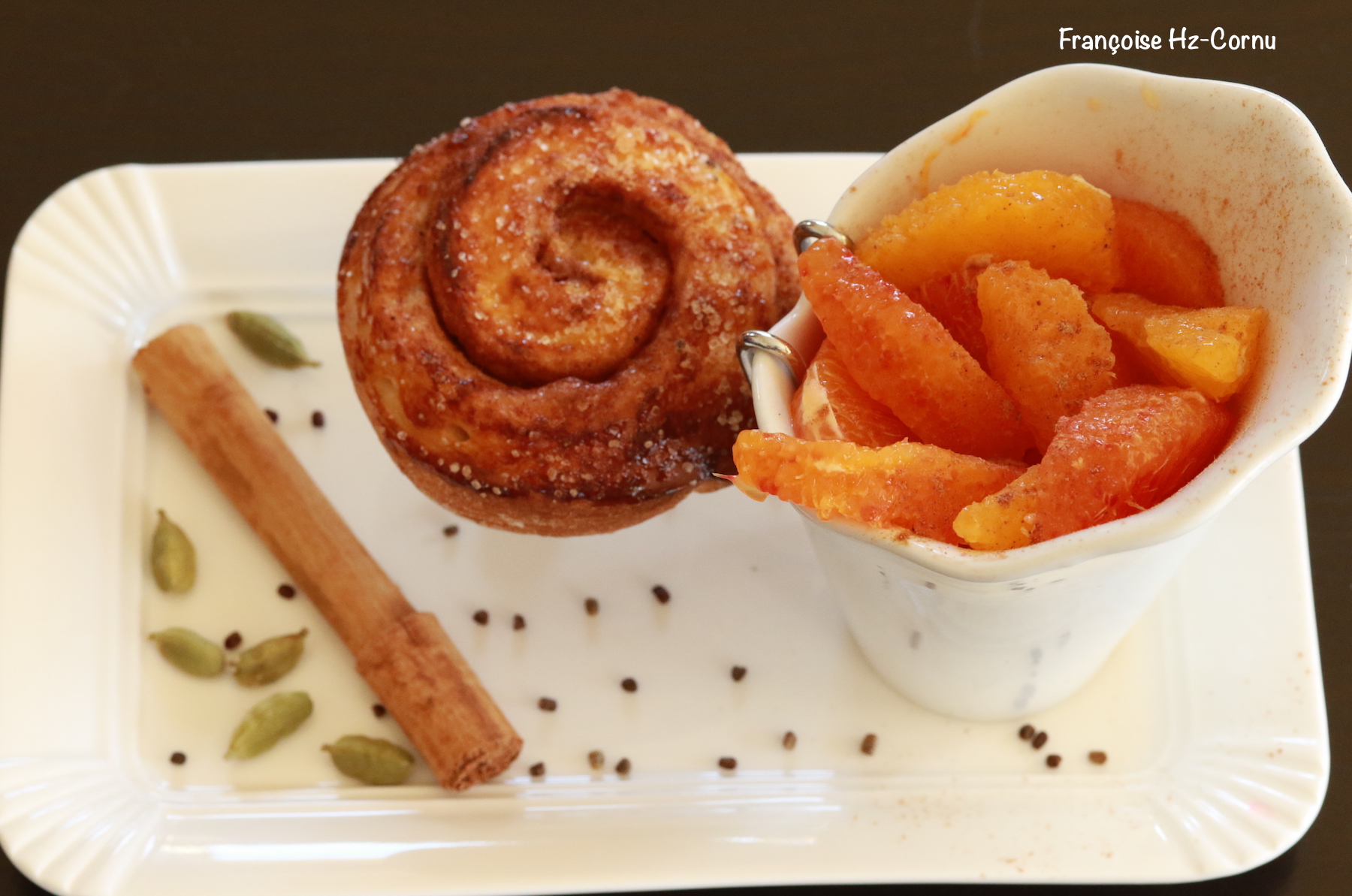 En dessert, servi avec une salade d'oranges