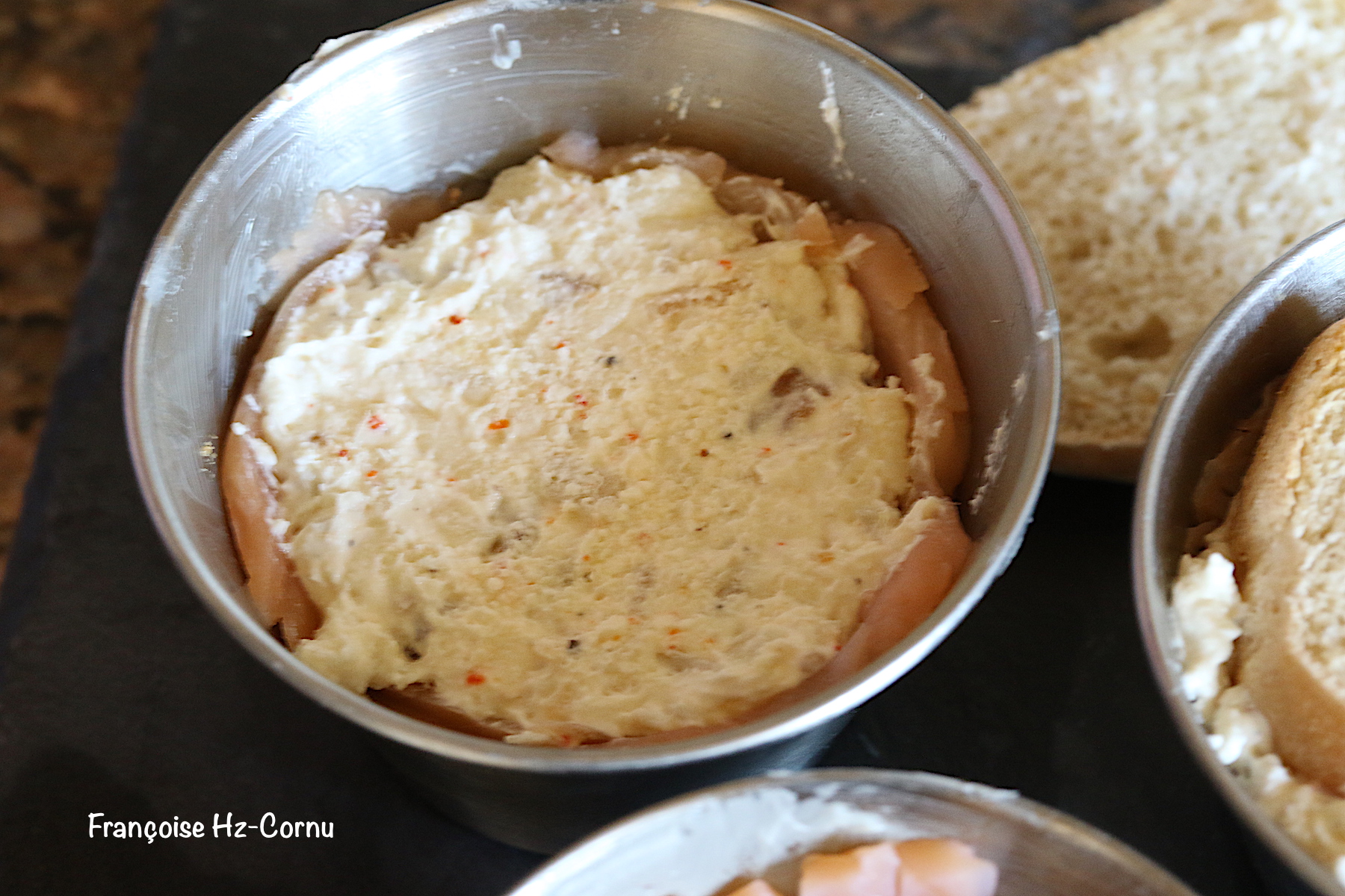 Ajouter votre mélange de ricotta