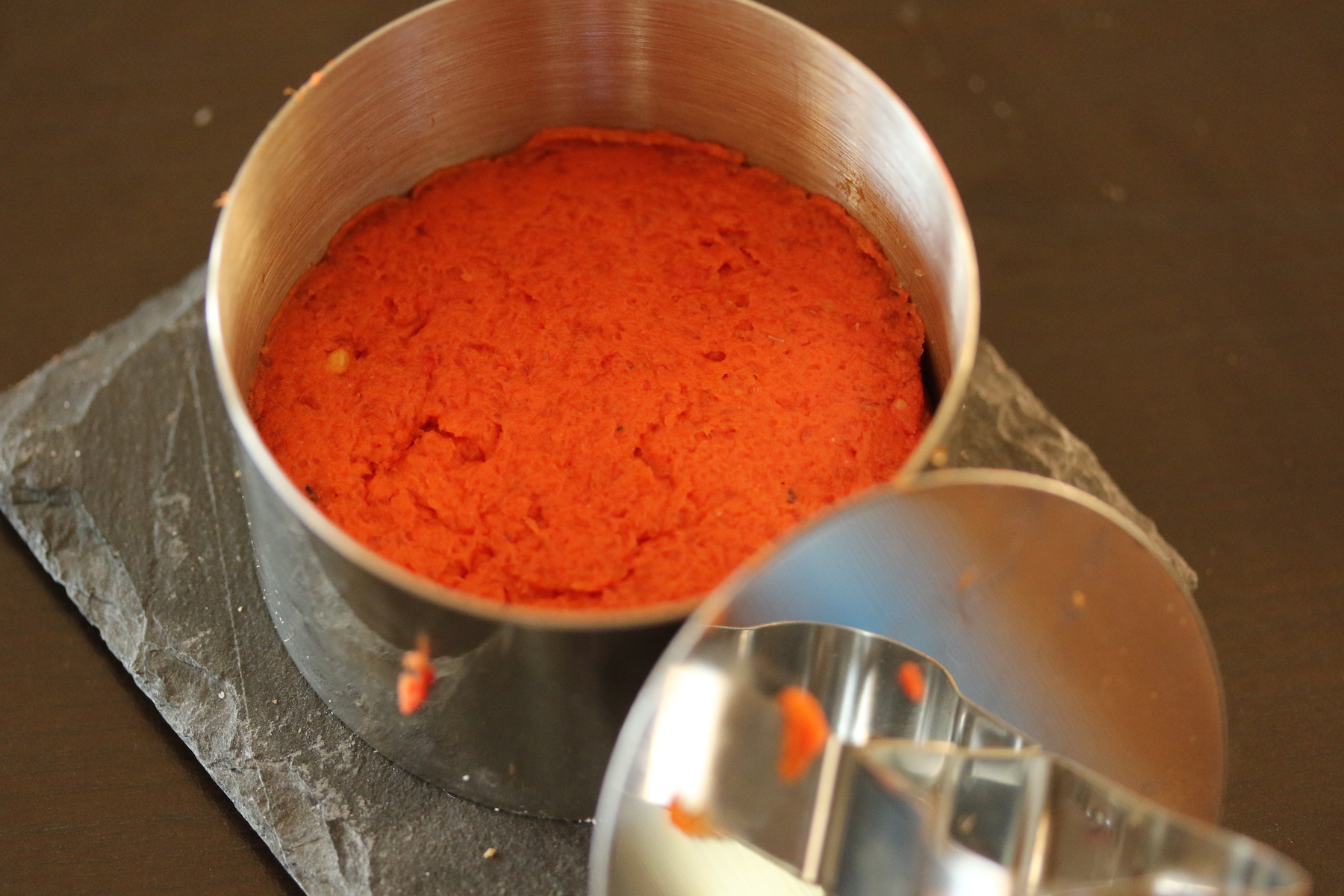 Mise en place de l'appareil à la tomate